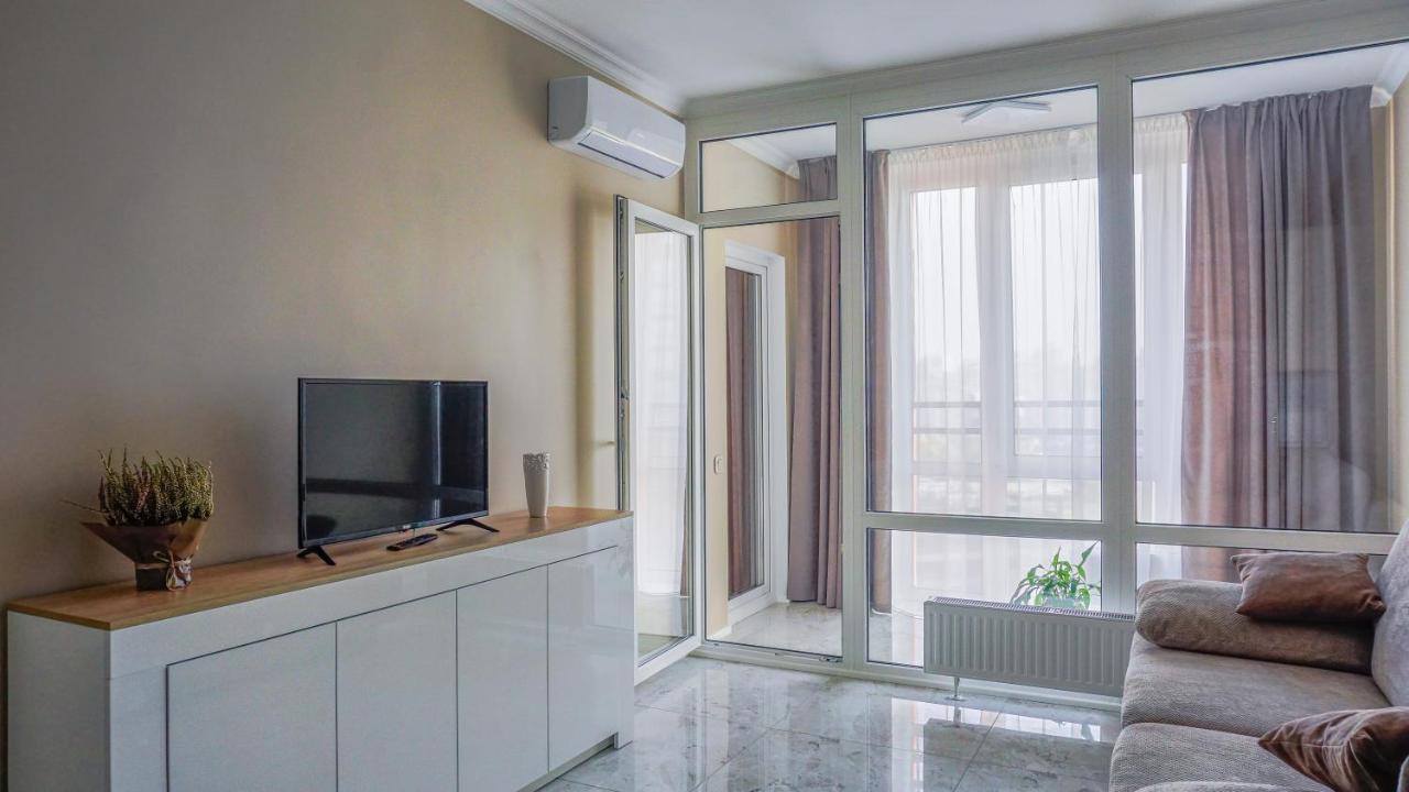 Luxury Apartment Near Metro Station Osokorky Kiev Luaran gambar