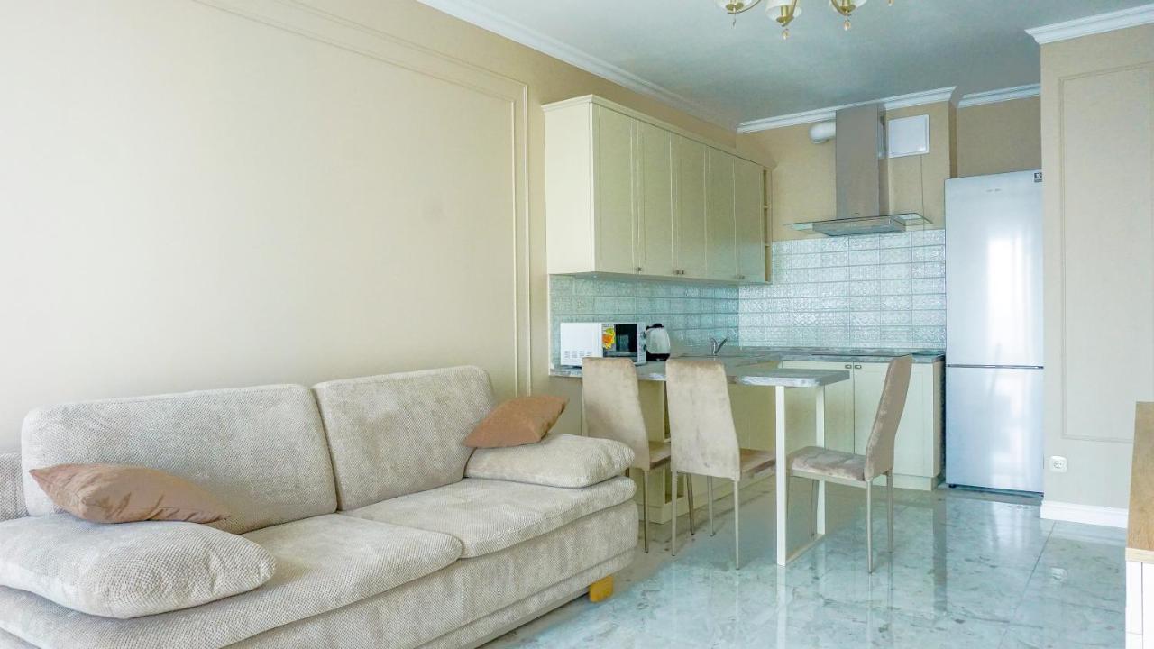 Luxury Apartment Near Metro Station Osokorky Kiev Luaran gambar