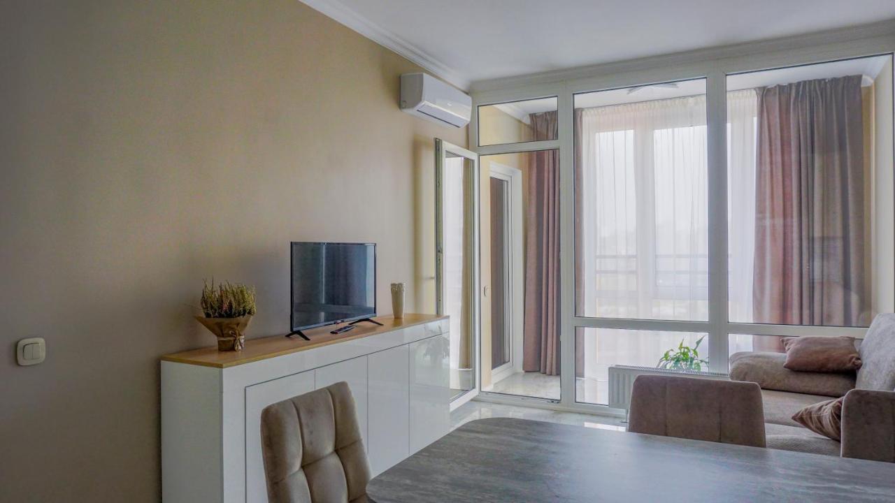 Luxury Apartment Near Metro Station Osokorky Kiev Luaran gambar