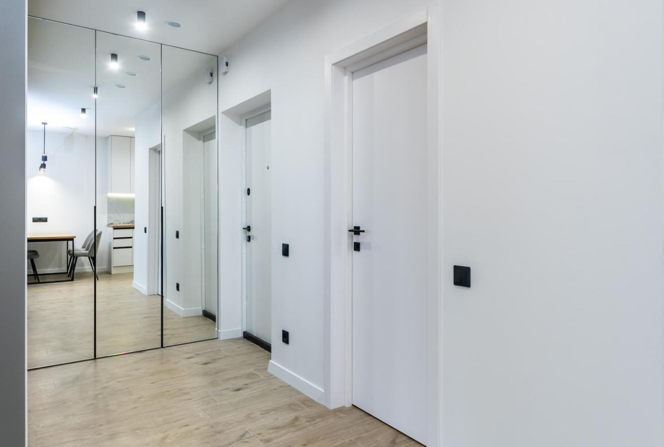 Luxury Apartment Near Metro Station Osokorky Kiev Luaran gambar