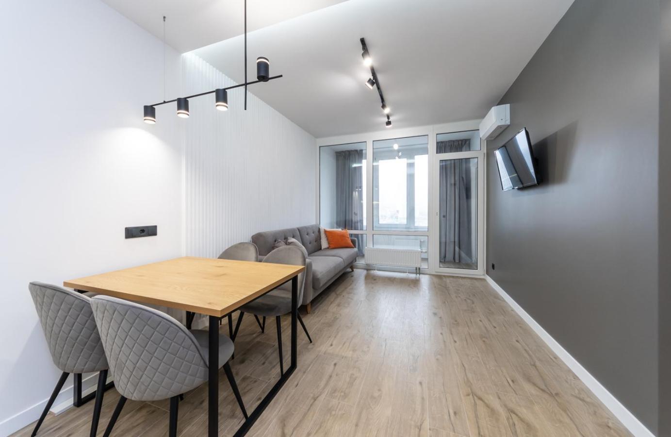 Luxury Apartment Near Metro Station Osokorky Kiev Luaran gambar